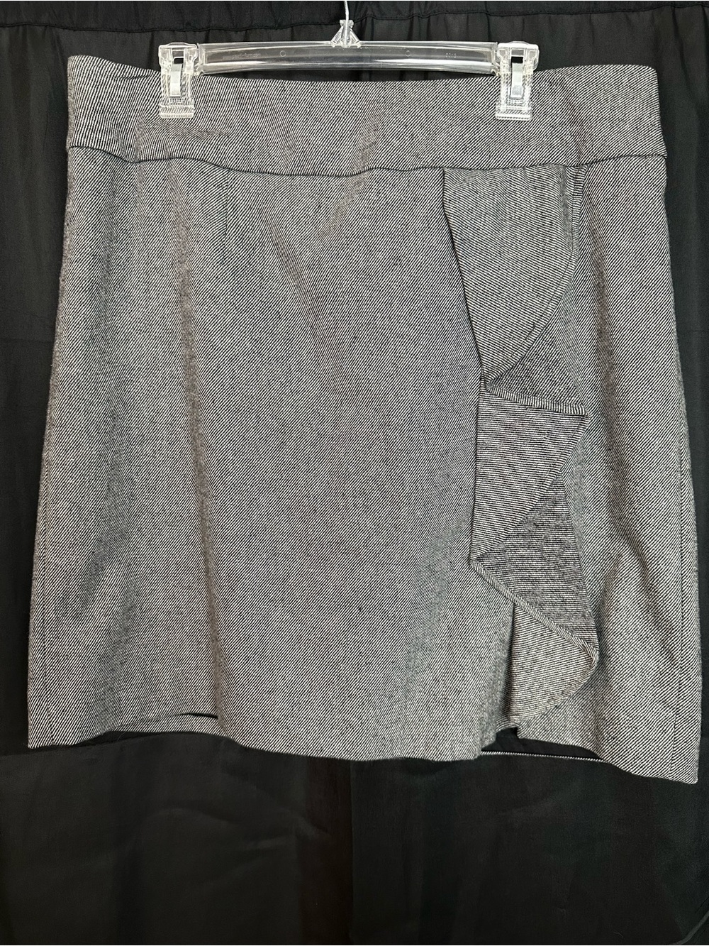 Talbots Gray Herringbone Tweed Petite Skirt with Front Ruffle, 16WP